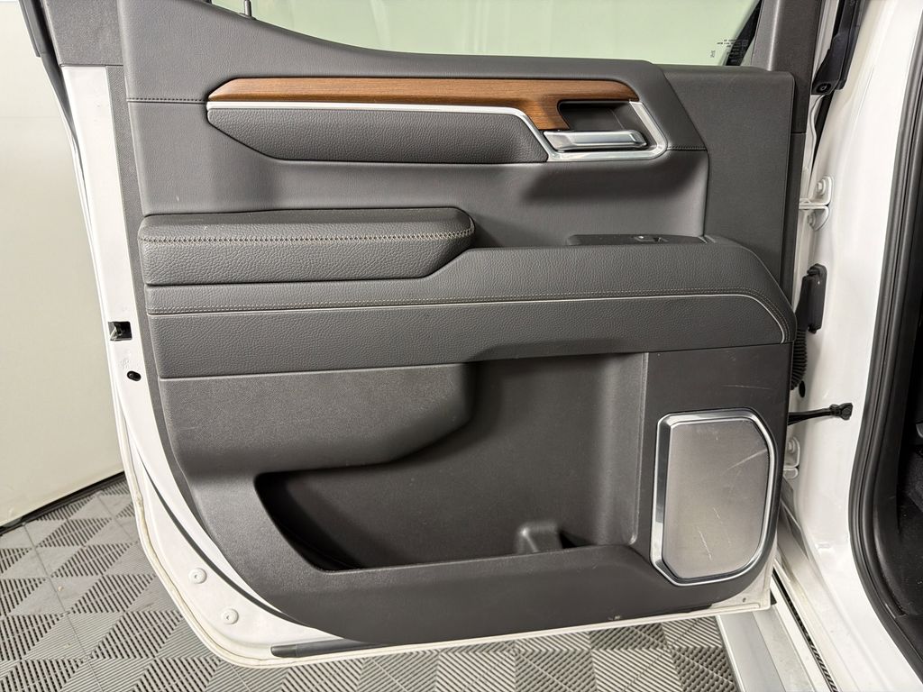 used 2023 GMC Sierra 1500 car, priced at $49,997