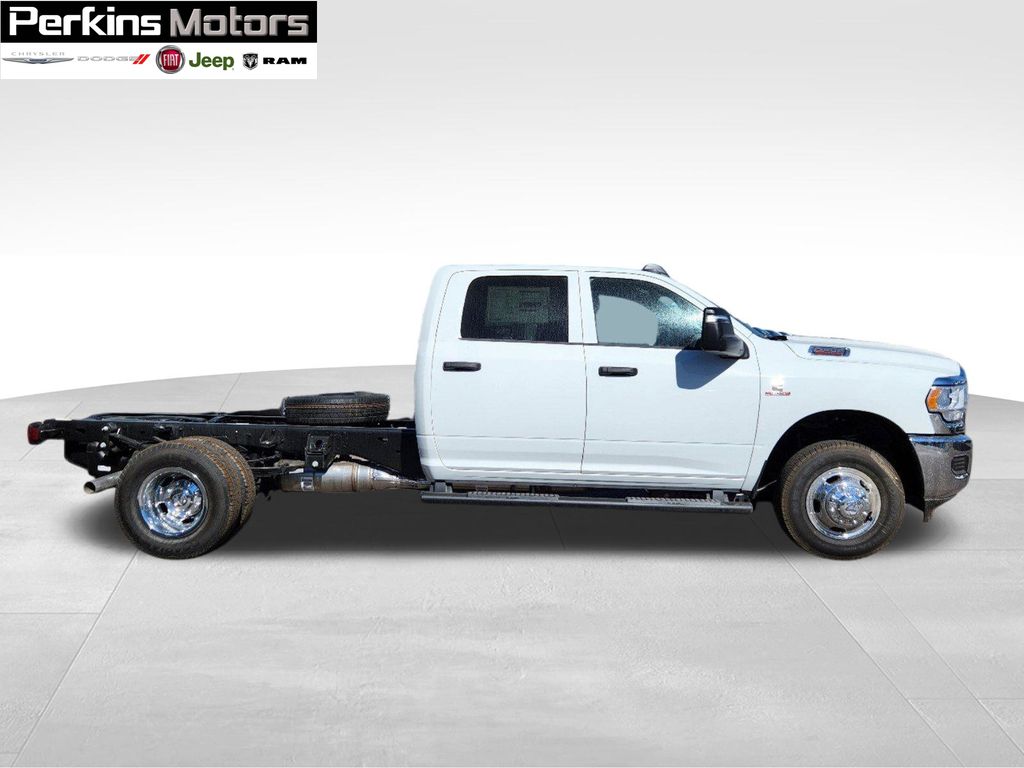 new 2024 Ram 3500 car, priced at $68,460