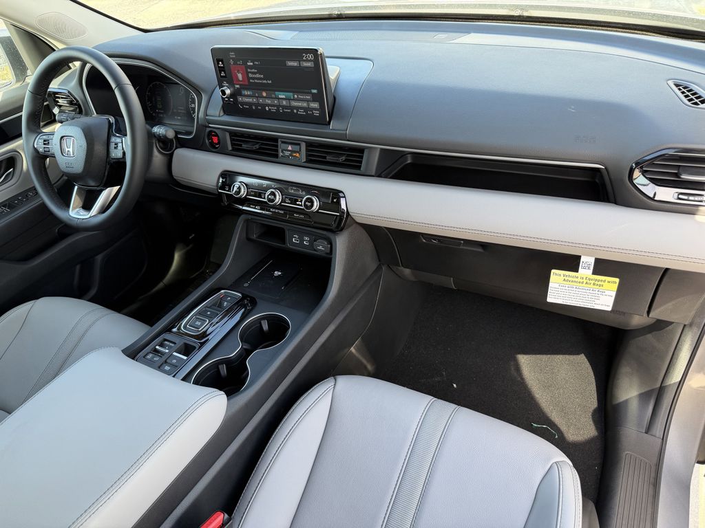 new 2025 Honda Pilot car