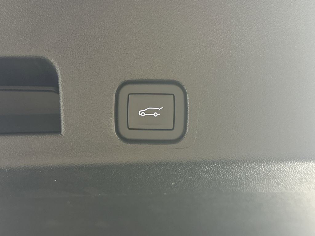 new 2025 GMC Acadia car, priced at $45,525