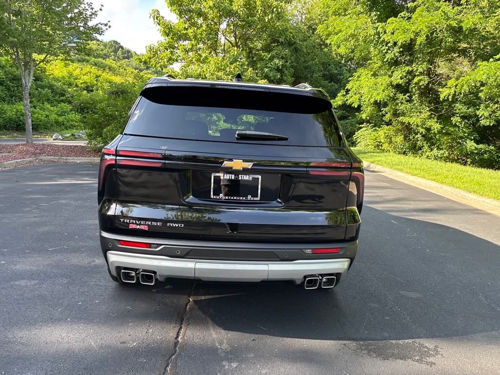 new 2025 Chevrolet Traverse car, priced at $44,695