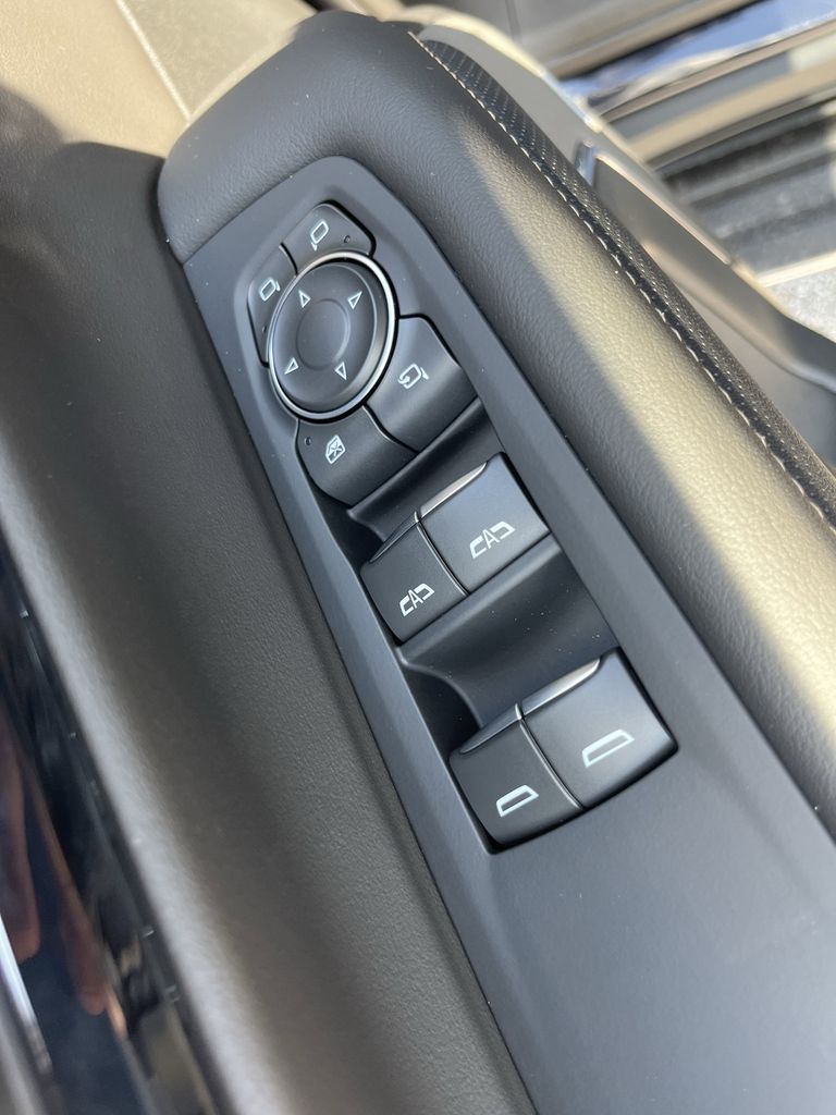 new 2025 Chevrolet Tahoe car, priced at $83,012