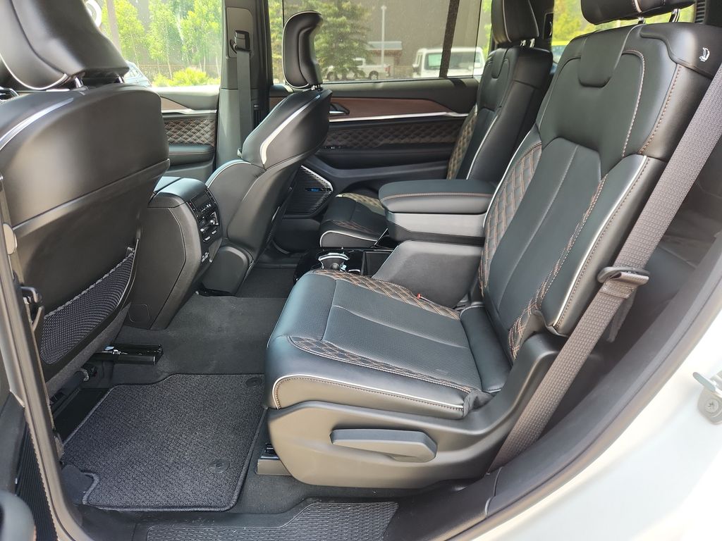 new 2025 Jeep Grand Cherokee L car, priced at $64,753