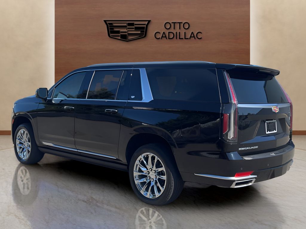 used 2021 Cadillac Escalade ESV car, priced at $61,300