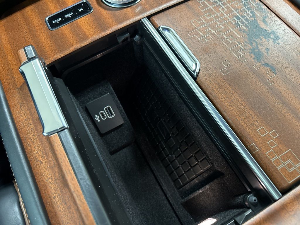 new 2025 Lincoln Navigator L car, priced at $122,545