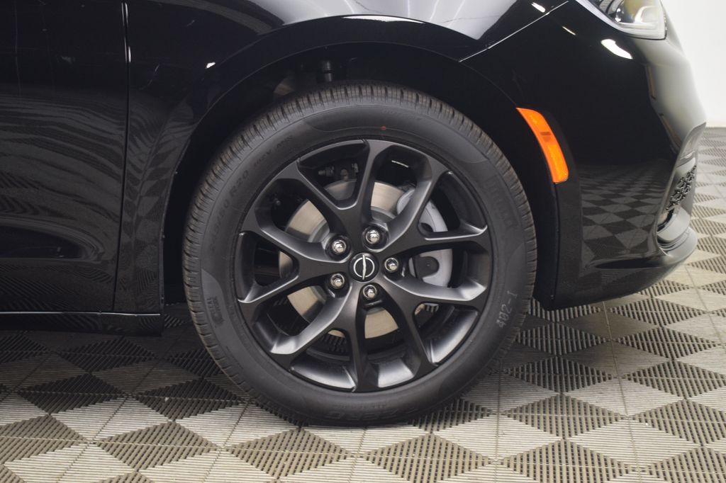 new 2026 Chrysler Pacifica car, priced at $48,056