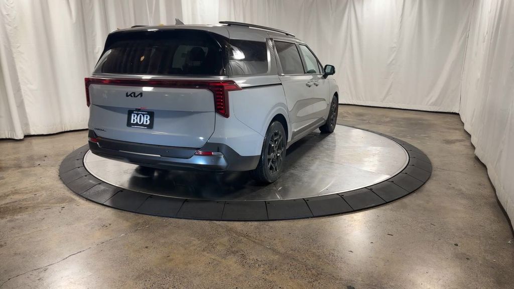 new 2025 Kia Carnival car, priced at $47,884