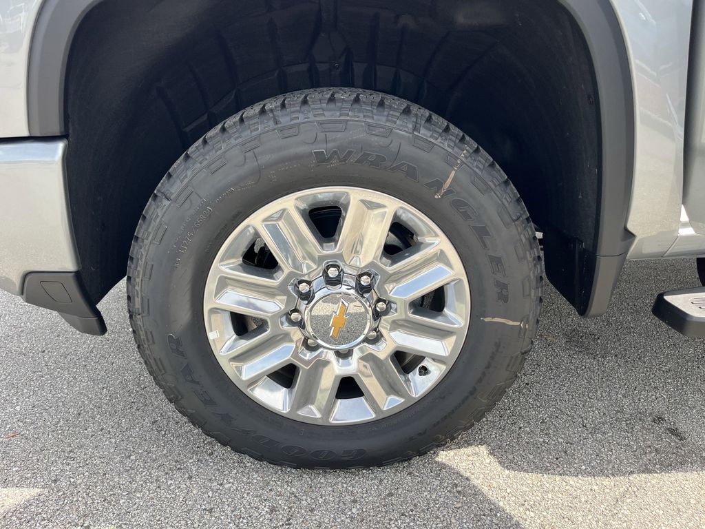 new 2025 Chevrolet Silverado 2500HD car, priced at $68,118