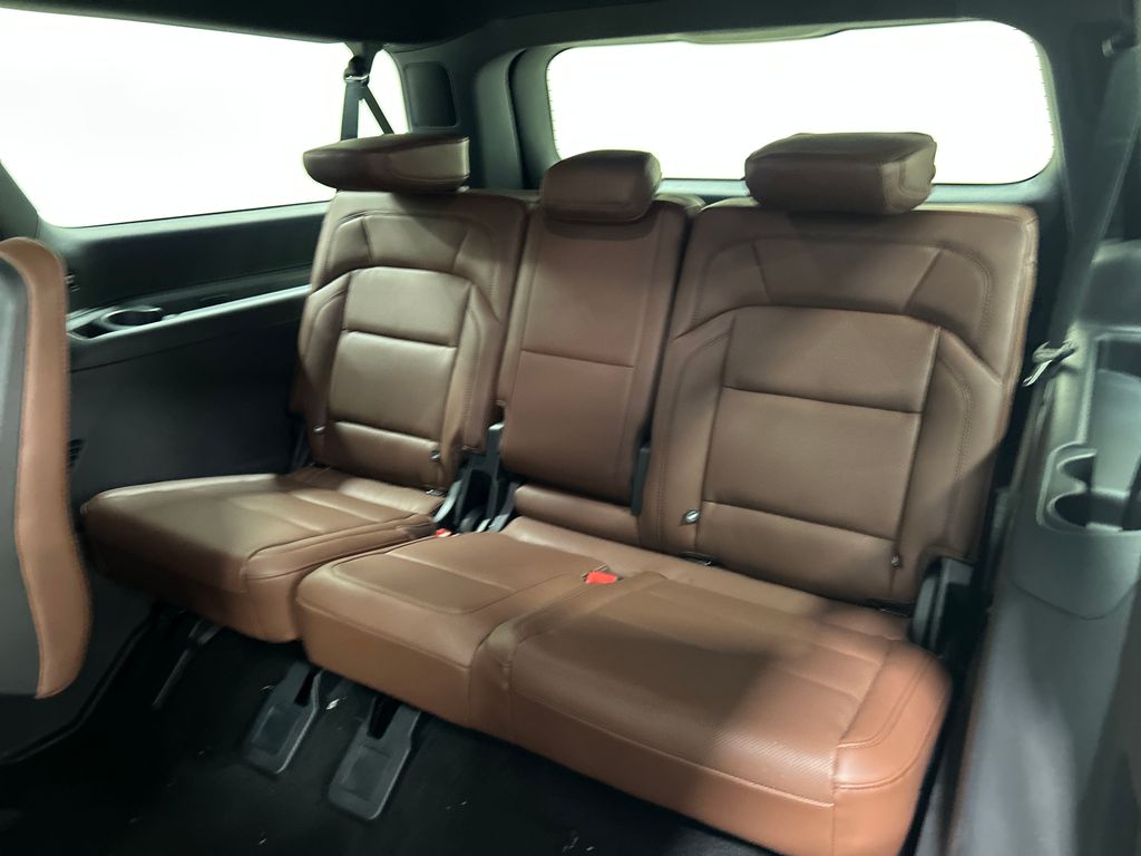 new 2025 Lincoln Navigator car, priced at $108,790