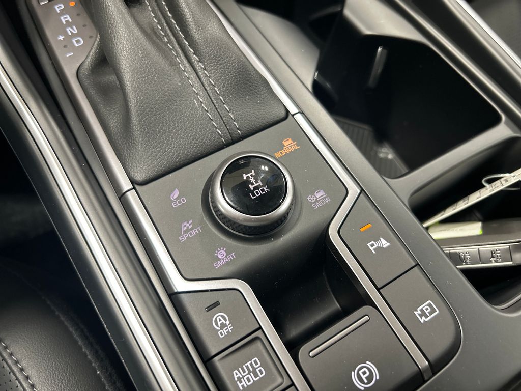 new 2025 Kia Sorento car, priced at $38,602