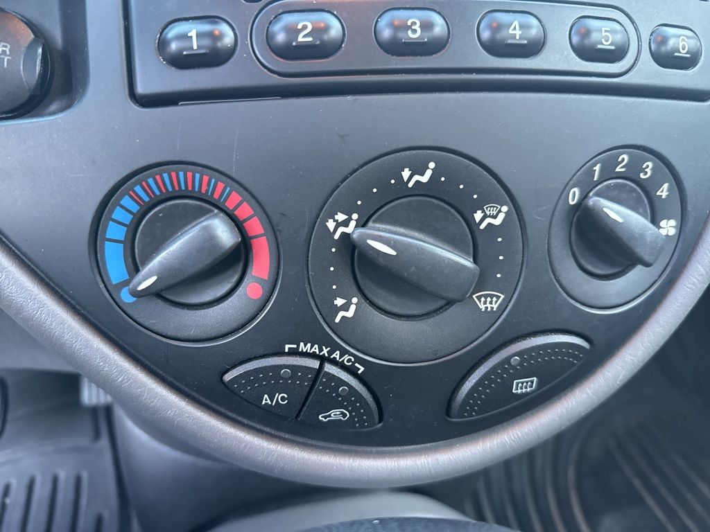 used 2003 Ford Focus car, priced at $5,900