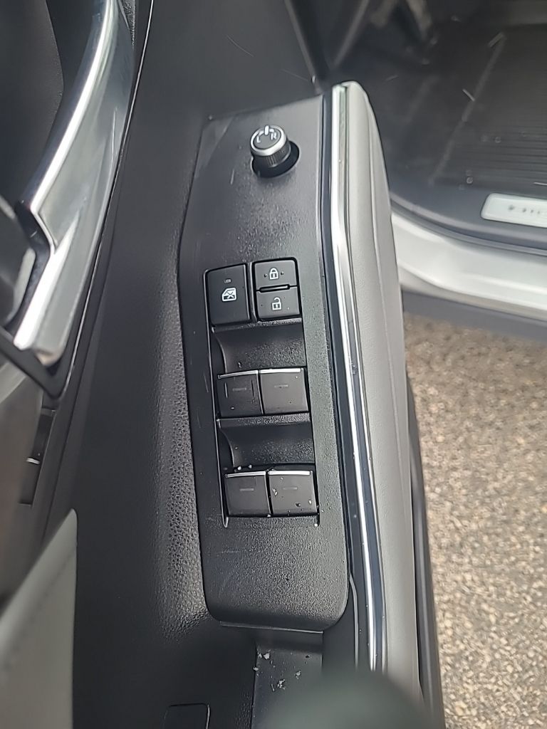 used 2021 Toyota Highlander car, priced at $41,209