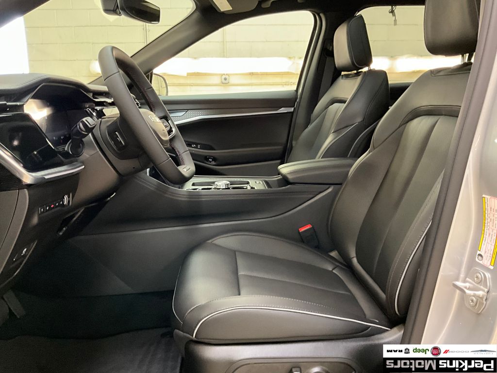 new 2025 Jeep Wagoneer S car, priced at $46,636