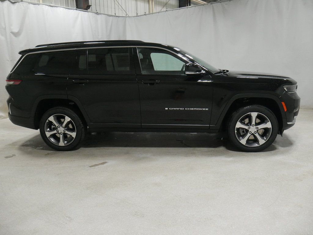 new 2024 Jeep Grand Cherokee L car, priced at $48,920