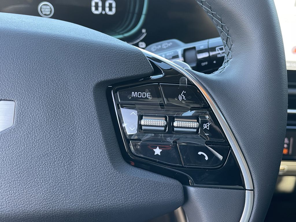 new 2025 Kia Niro car, priced at $29,867