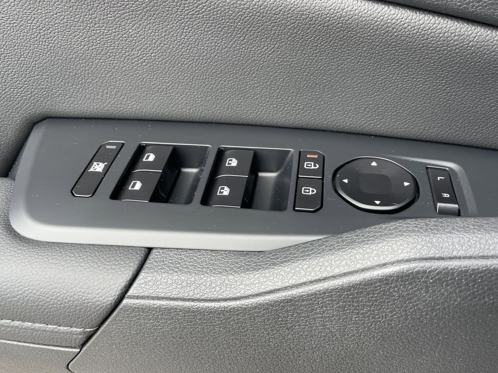 new 2026 Kia Sportage car, priced at $29,704