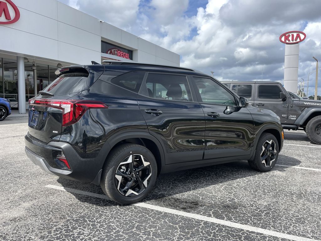 new 2025 Kia Seltos car, priced at $24,958