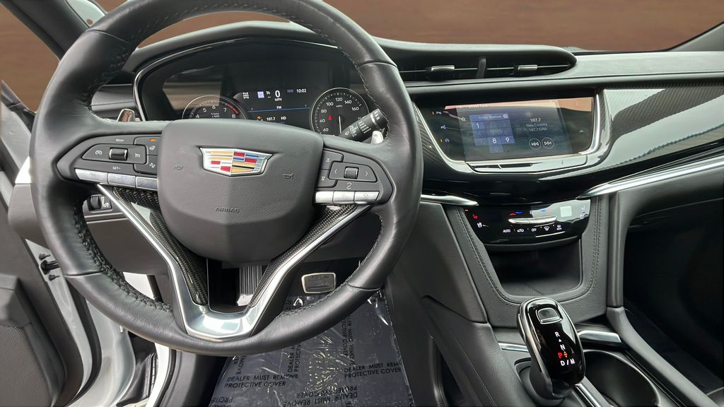 used 2021 Cadillac XT6 car, priced at $33,490