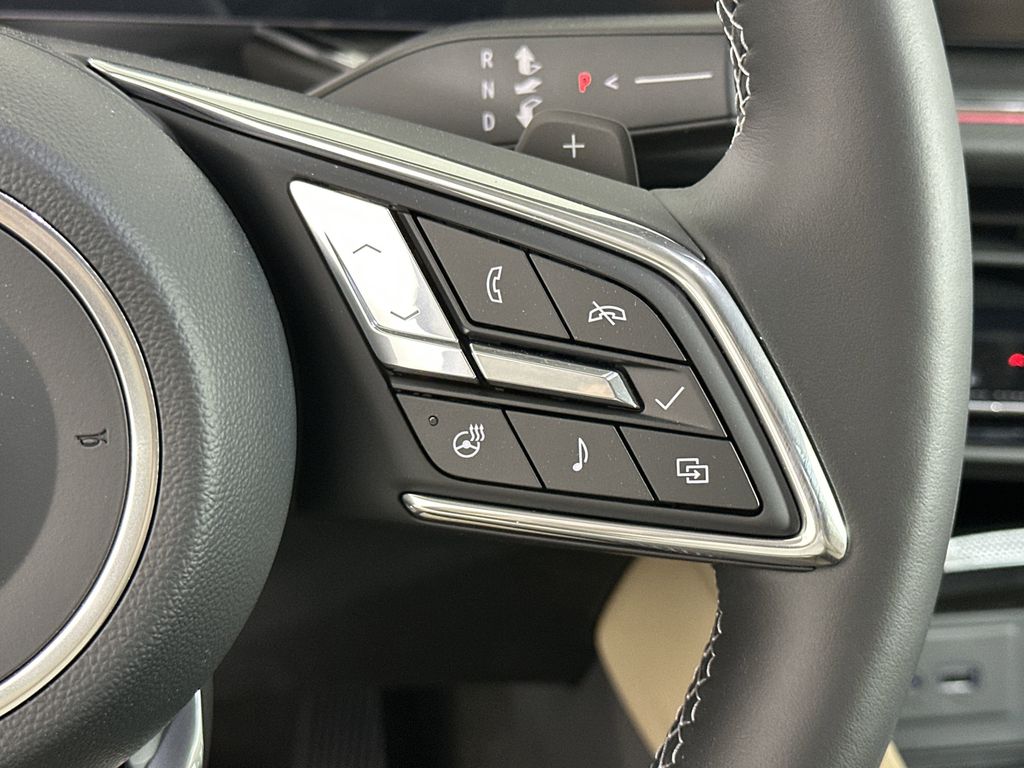 new 2025 Buick Envision car, priced at $35,245