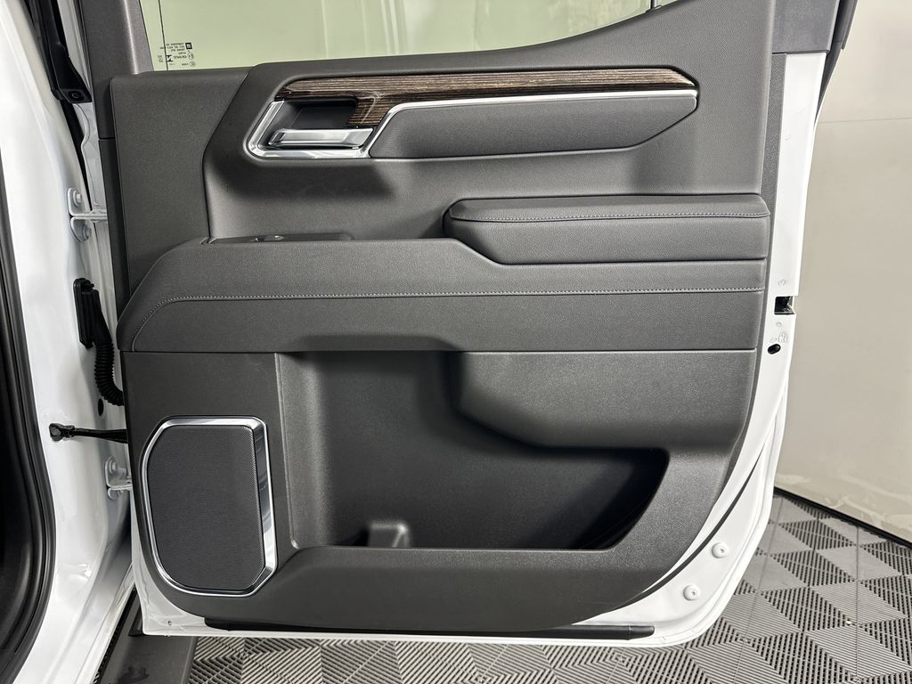 new 2025 GMC Sierra 1500 car, priced at $61,929