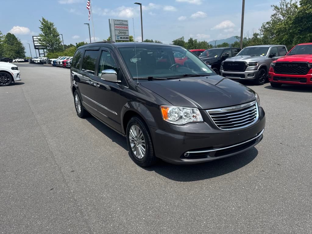 used 2016 Chrysler Town & Country car, priced at $13,275