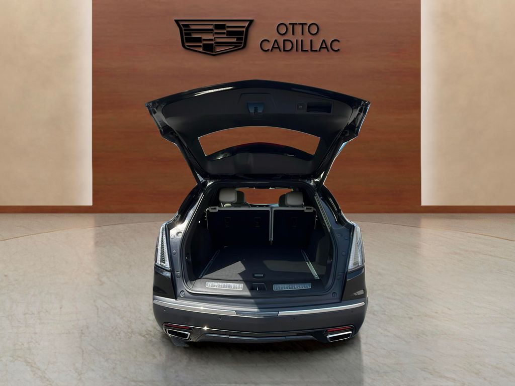 used 2020 Cadillac XT5 car, priced at $31,200