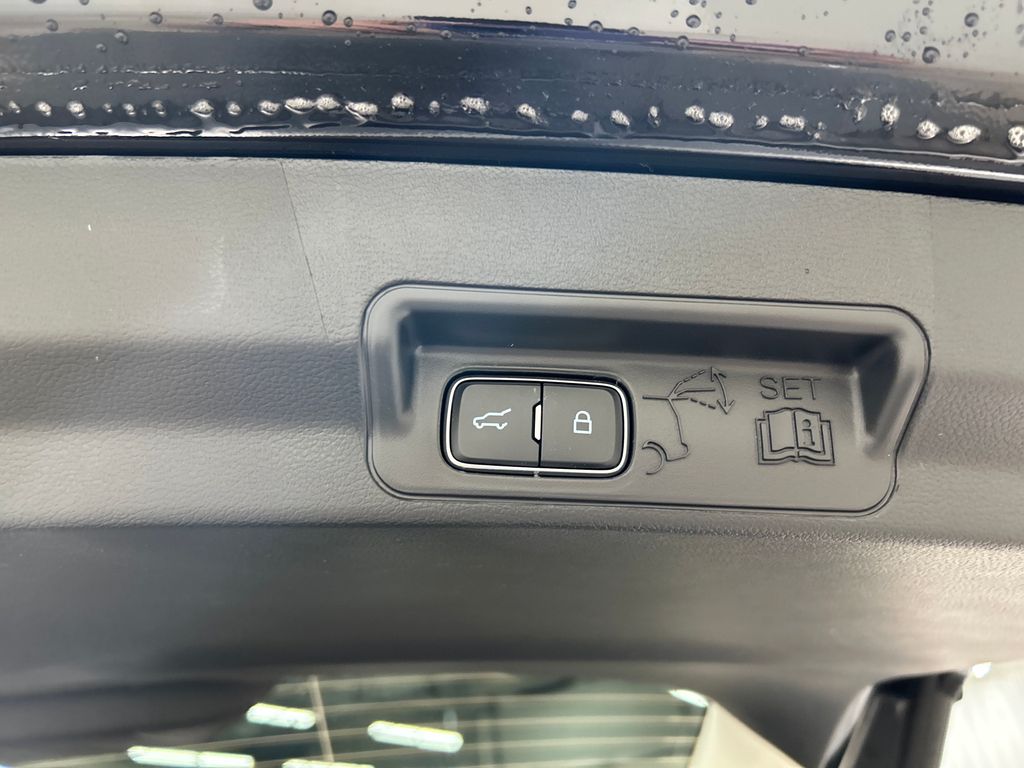 new 2025 Ford Explorer car, priced at $45,826