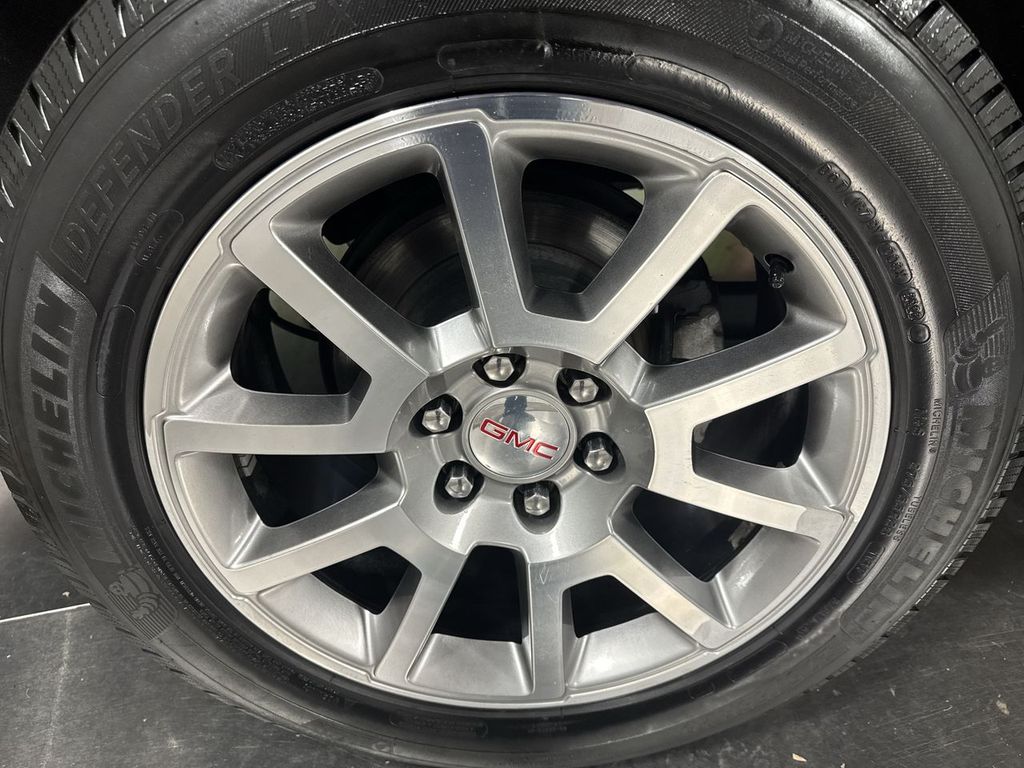 used 2020 GMC Yukon XL car, priced at $41,991