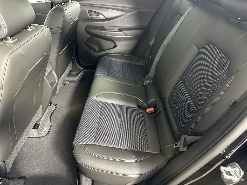 new 2025 Buick Envista car, priced at $27,375