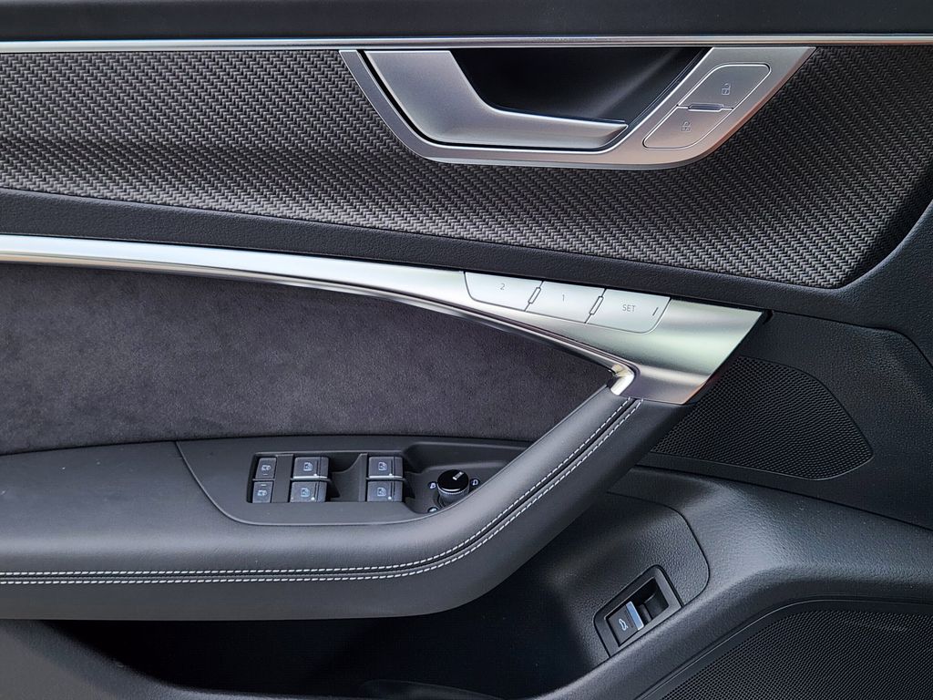new 2025 Audi S7 car, priced at $100,600