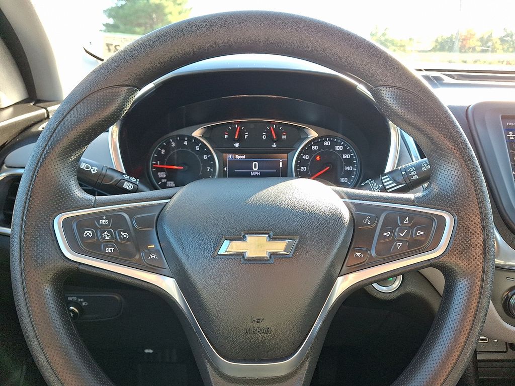 used 2022 Chevrolet Equinox car, priced at $20,995