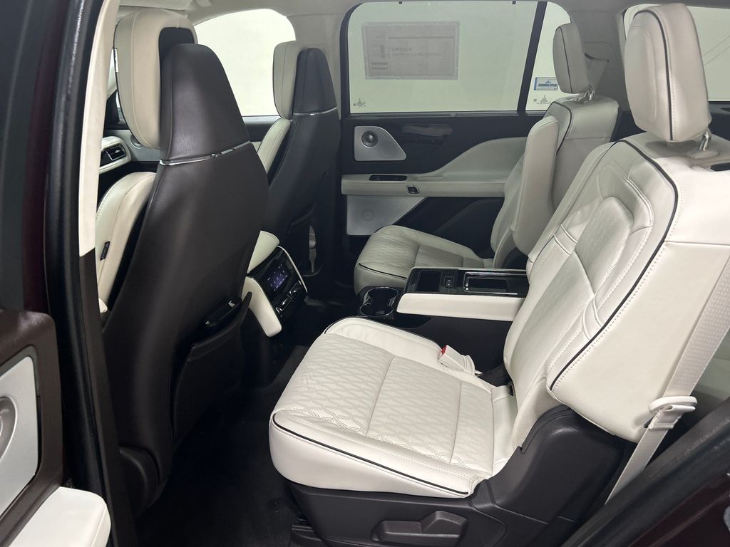 used 2024 Lincoln Aviator car, priced at $67,914