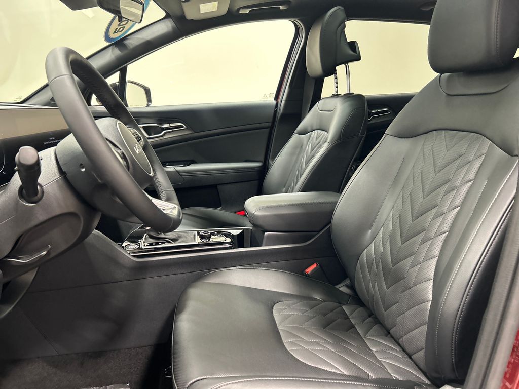 new 2025 Kia Sportage car, priced at $37,891