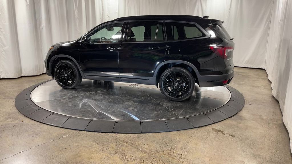 used 2022 Honda Pilot car, priced at $37,983