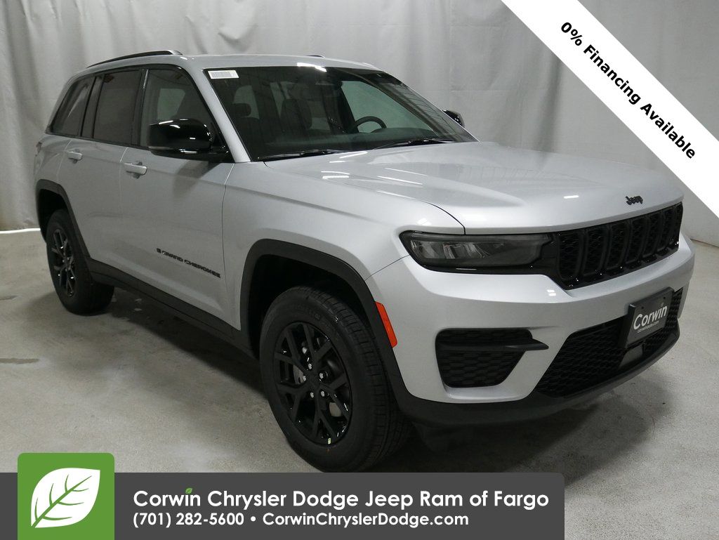 new 2024 Jeep Grand Cherokee car, priced at $42,030