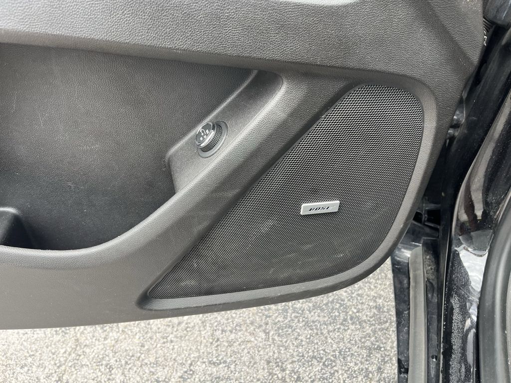used 2019 Chevrolet Traverse car, priced at $17,991