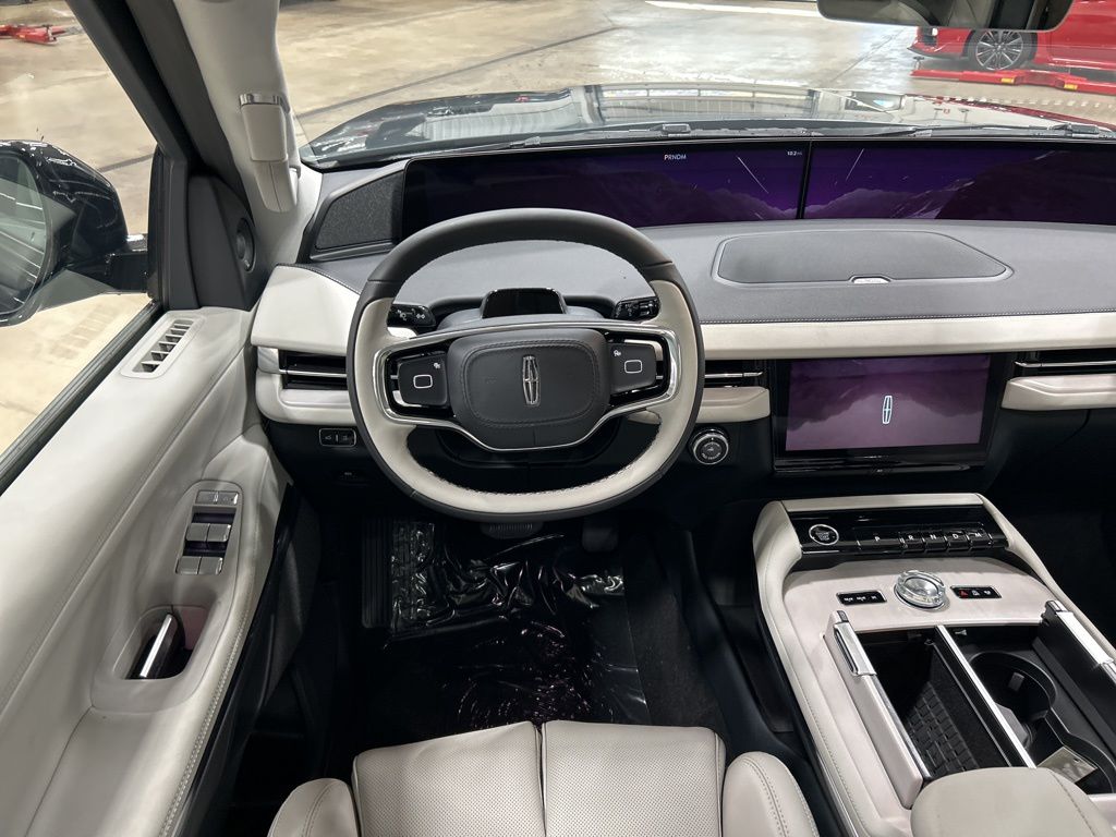 new 2025 Lincoln Navigator L car, priced at $104,685