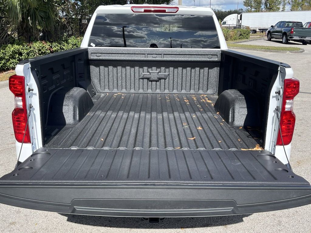 new 2025 Chevrolet Silverado 1500 car, priced at $40,371