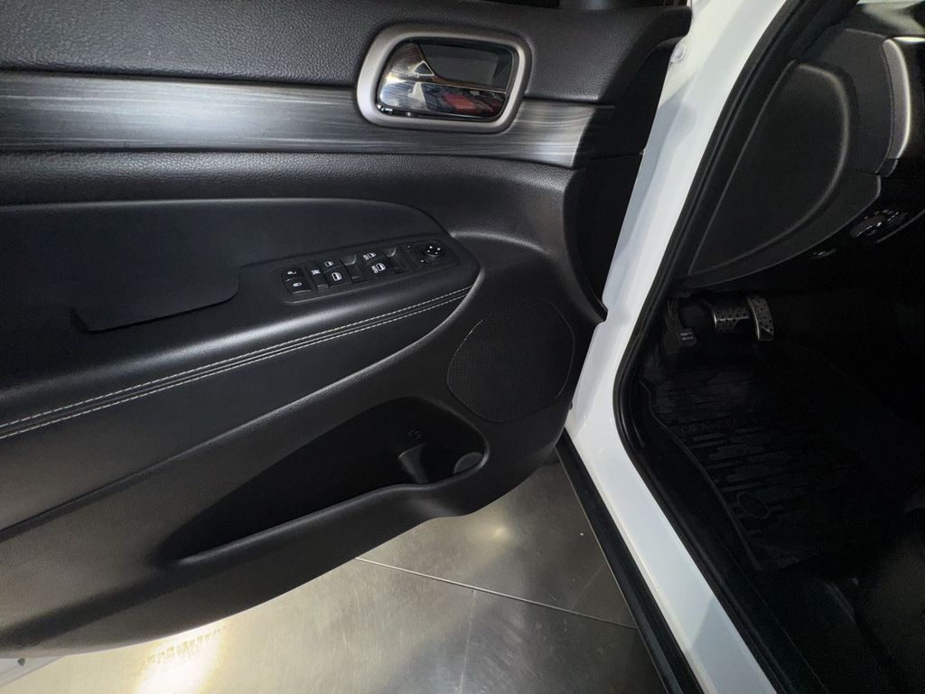 used 2021 Jeep Grand Cherokee car, priced at $26,677