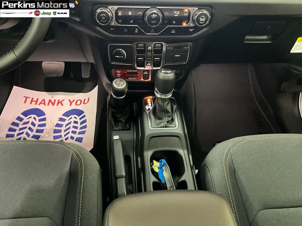 new 2025 Jeep Wrangler car, priced at $55,247