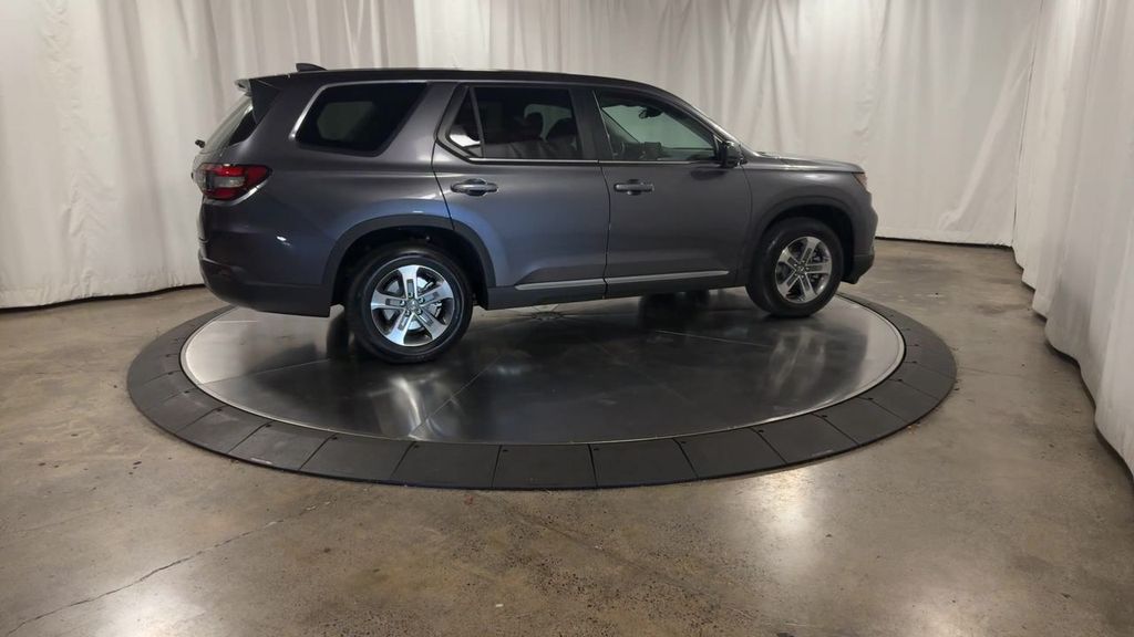new 2025 Honda Pilot car, priced at $47,095