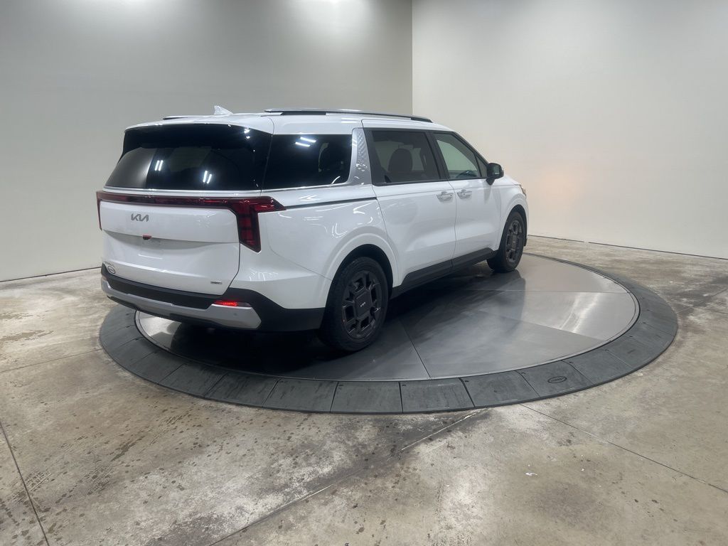 new 2026 Kia Carnival Hybrid car, priced at $43,570