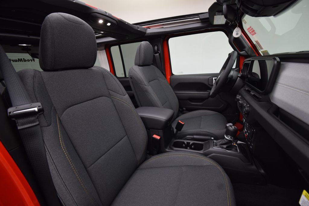 new 2025 Jeep Wrangler car, priced at $52,088