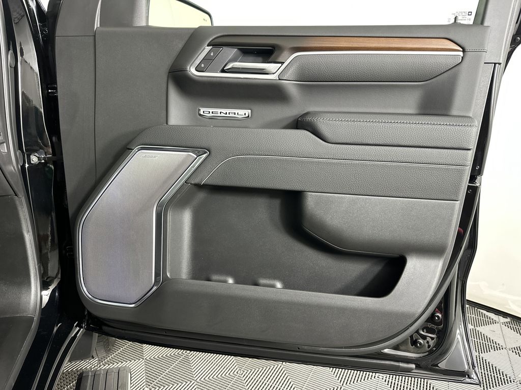 new 2025 GMC Sierra 1500 car, priced at $68,494