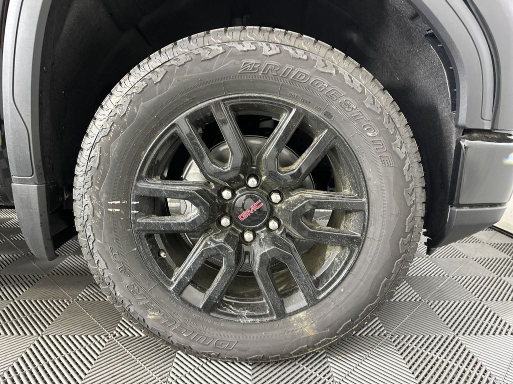 new 2025 GMC Sierra 1500 car, priced at $60,224