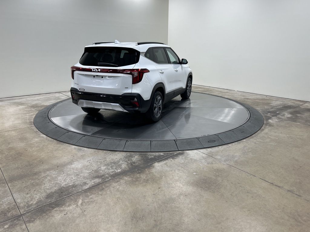 used 2024 Kia Seltos car, priced at $23,374