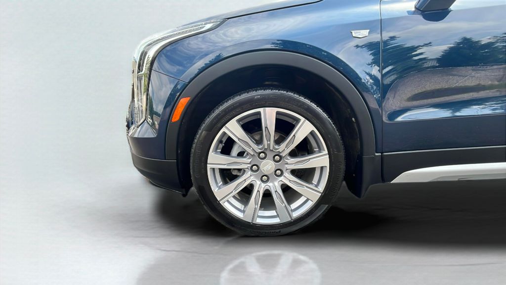 used 2020 Cadillac XT4 car, priced at $24,956