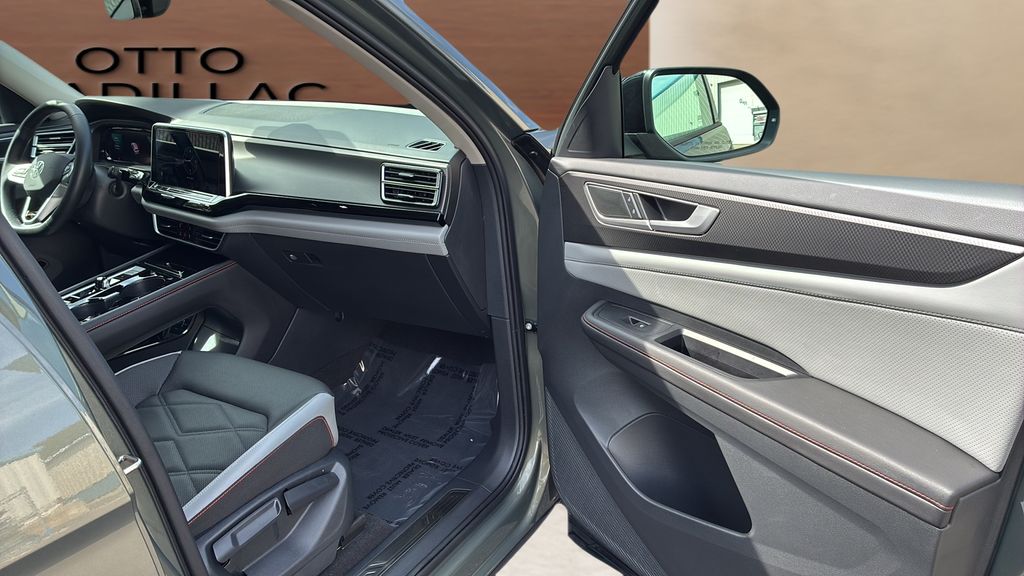 used 2024 Volkswagen Atlas car, priced at $39,200