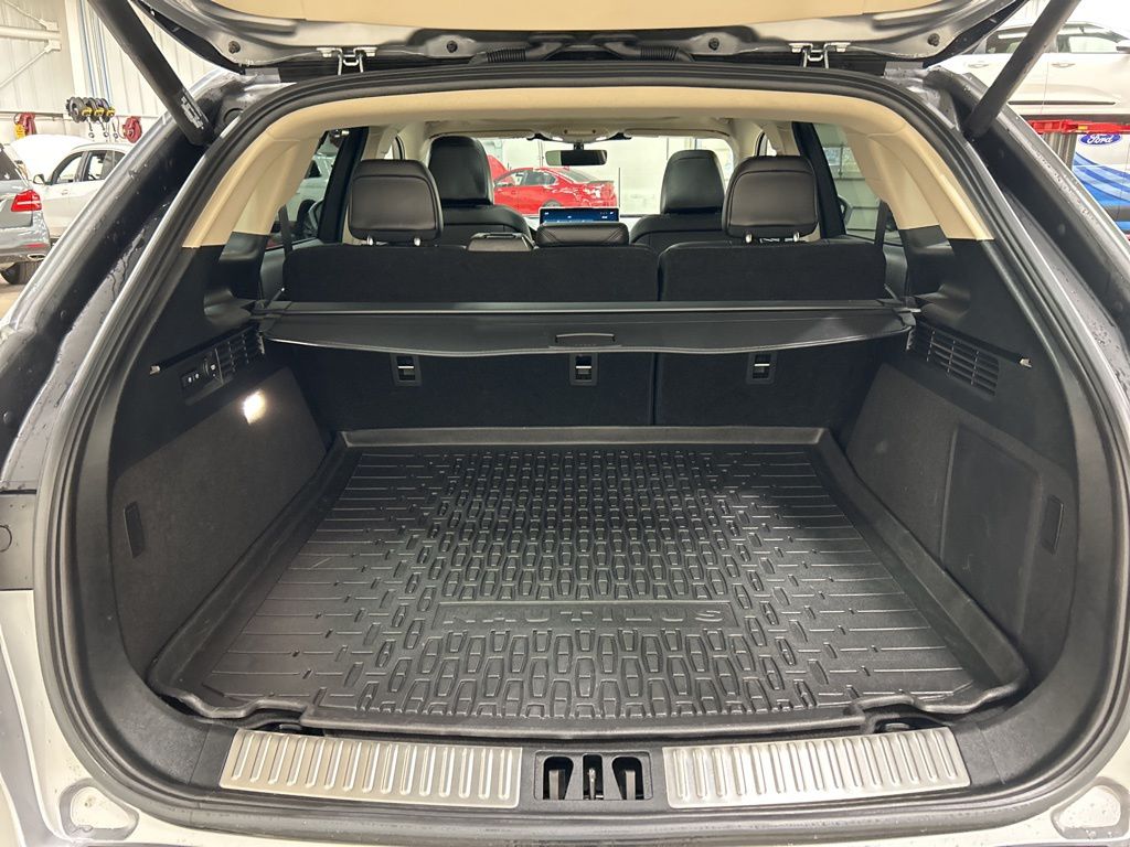 used 2022 Lincoln Nautilus car, priced at $38,333