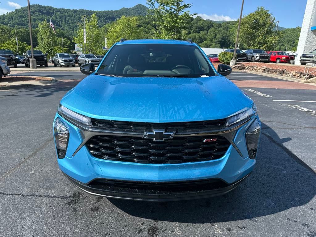 new 2025 Chevrolet Trax car, priced at $26,290